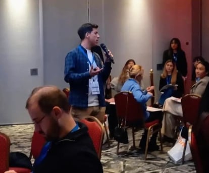 Fede Peiretti facilitando